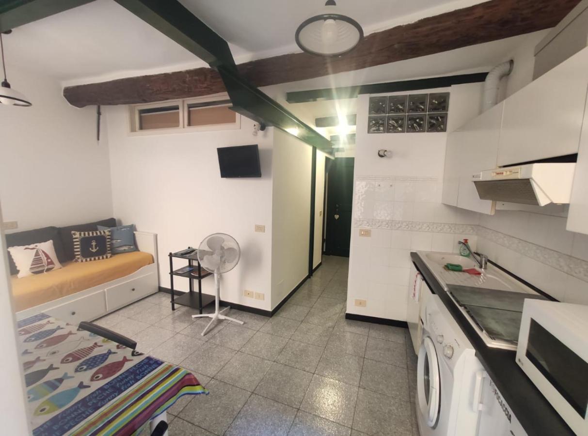 カモーリA Casa Di Silviaアパートメント エクステリア 写真